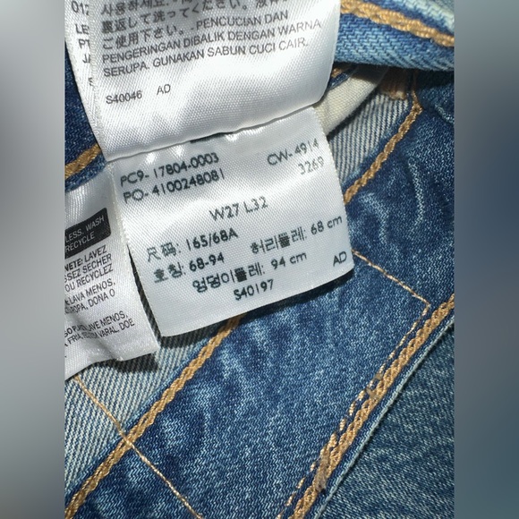 Like New! Levi Strauss Gold Tag 501 Original Fit Distressed Size 27/32 - Picture 10 of 10